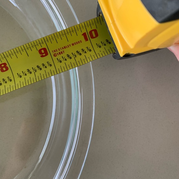 PYREX (2) vintage pie pans 9 inch & 7.5 inch - Picture 6 of 8